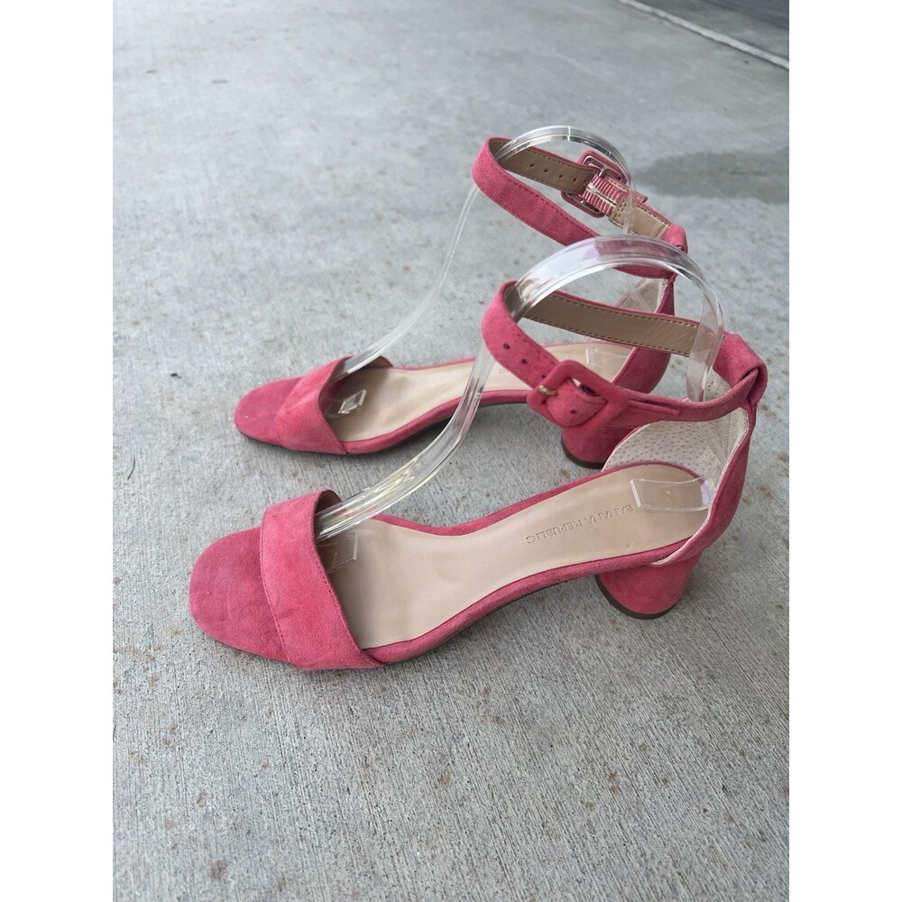 Peach Banana Republic Women's 6.5 Suede Bare Low Block Heel Sandal Black
